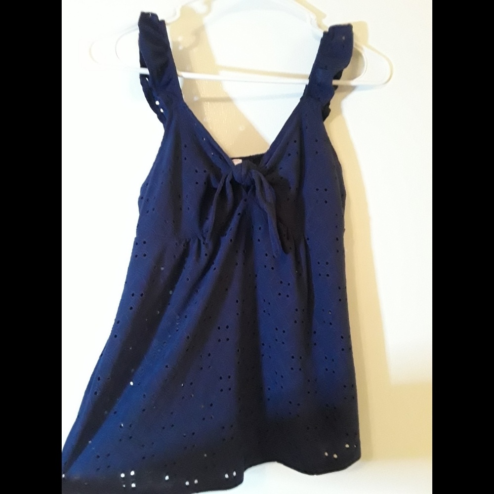 Adorable navy blue no boundaries shirt